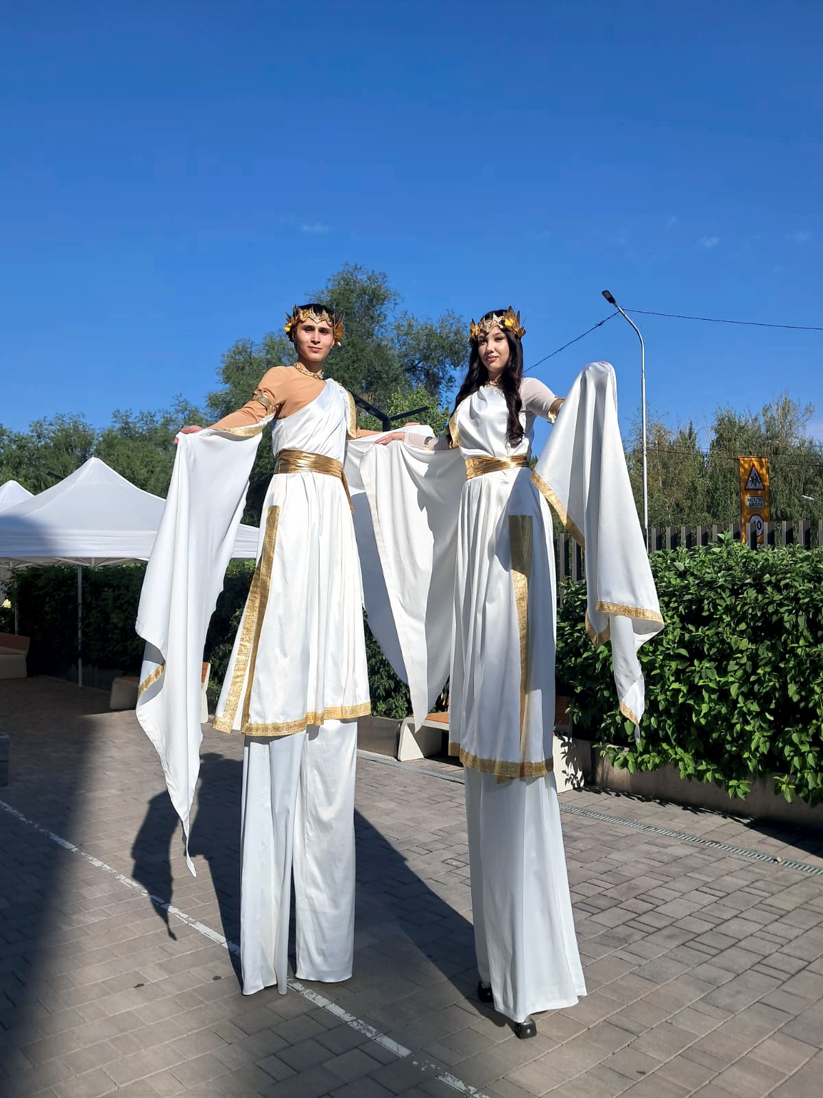 ходулисты в алматы в греческом стиле