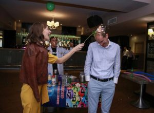 забавный опыт с розой Азотное шоу