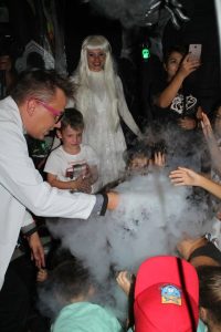 опыт в Азотное шоу