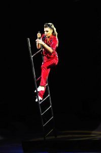 экцентричное шоу